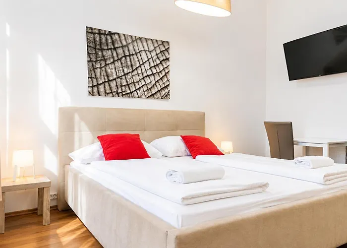 Апартаменти Comfortable 1br In Perfect Location Відень