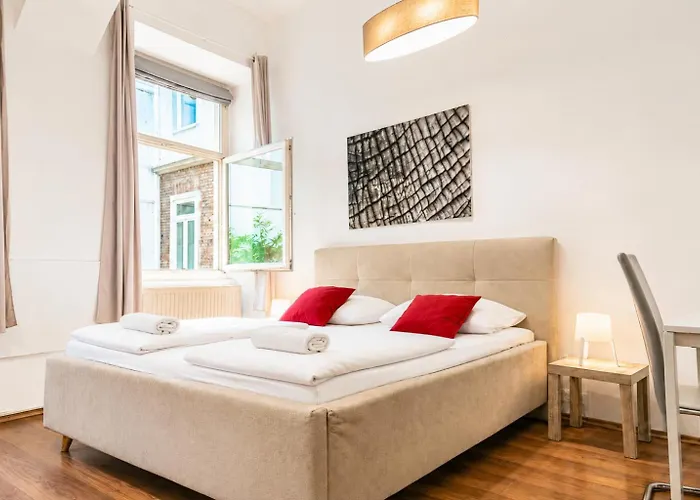 Апартаменти Comfortable 1br In Perfect Location Відень
